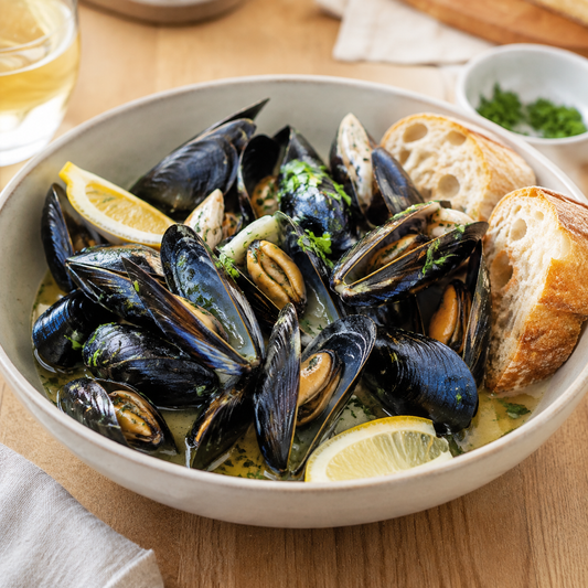 ORGANIC PEI MUSSELS (1 LB.) β lifestyle serving suggestion
